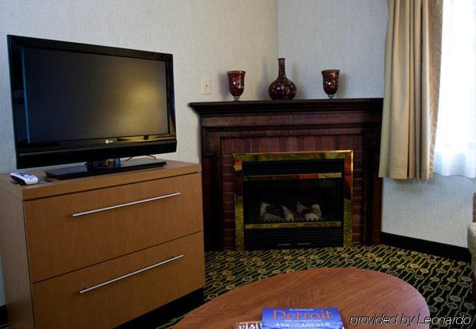 Towneplace Suites Detroit Warren Exterior foto